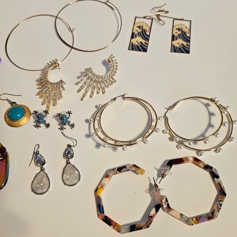 Mixed Lot 12 Pairs Fashion Earrings Boho Holiday Novelty Artistic Hoops Studs - Picture 3 of 4